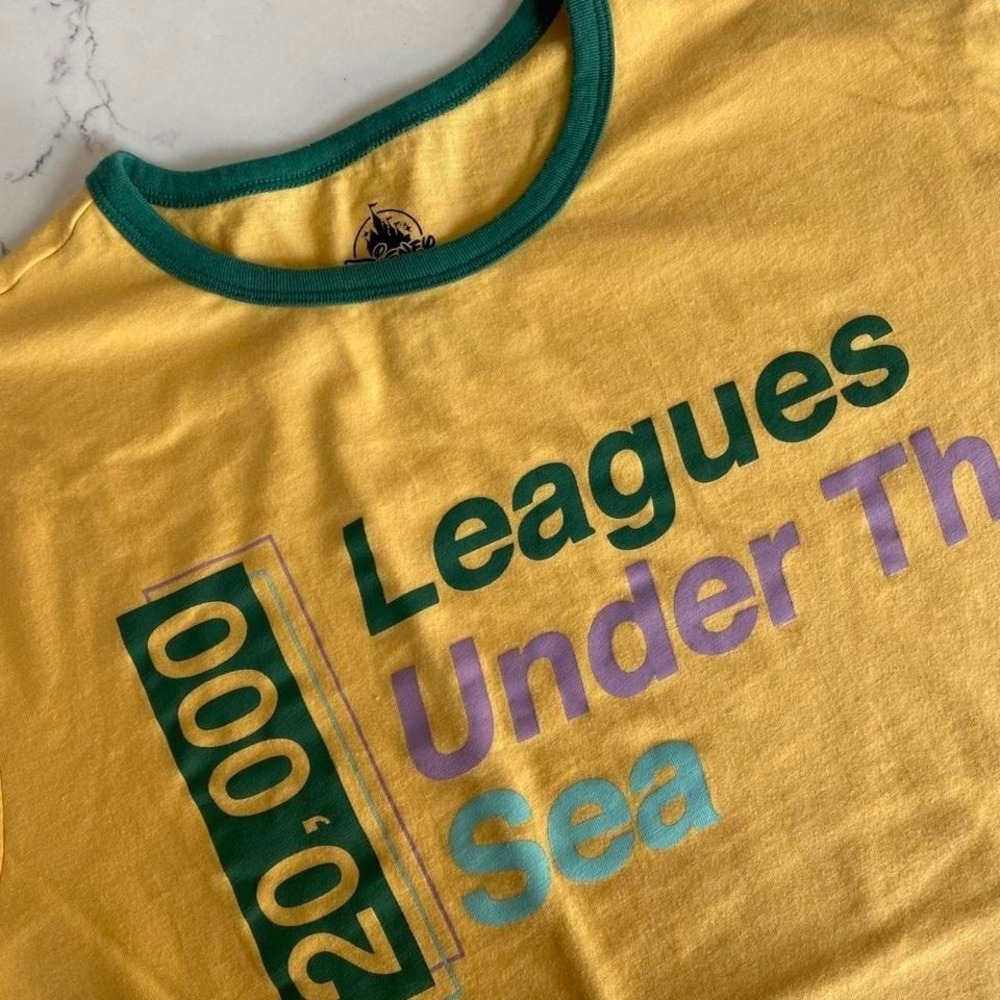 Disney Parks‎ 20,000 Leagues Under the Sea Graphic Ringer Tee Medium